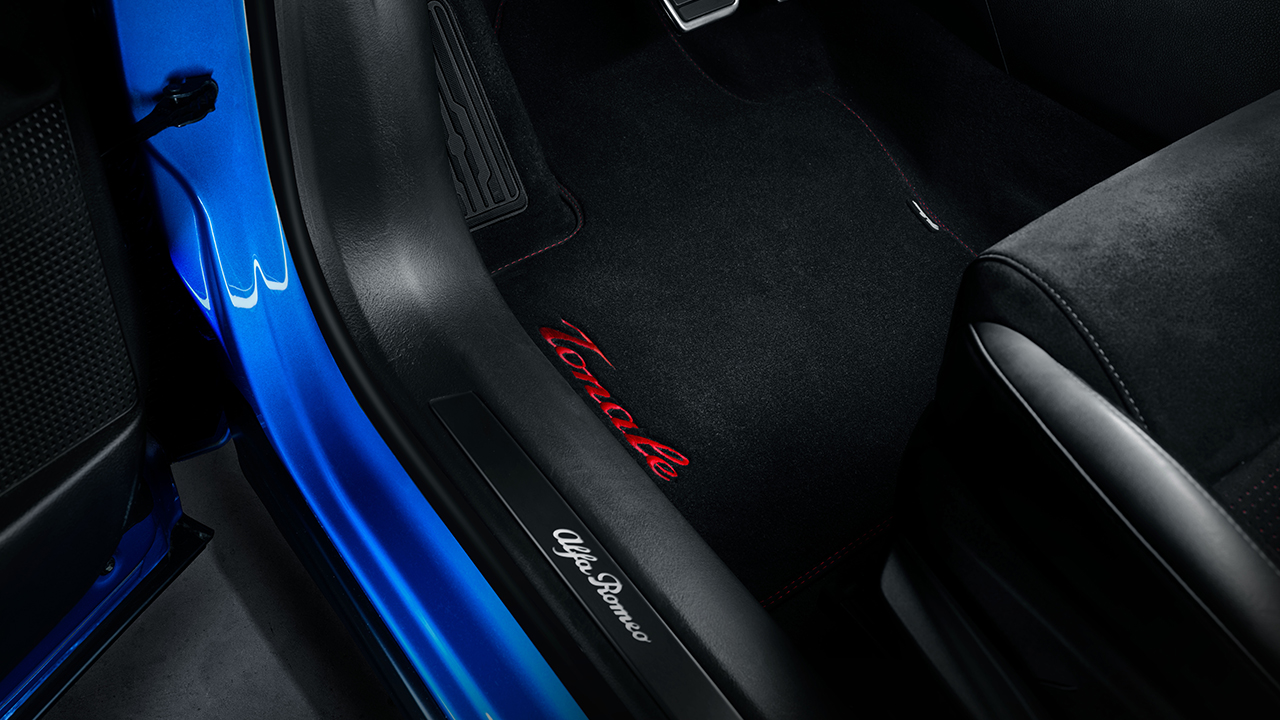 Floor Mats Tufted (RHD) – Red